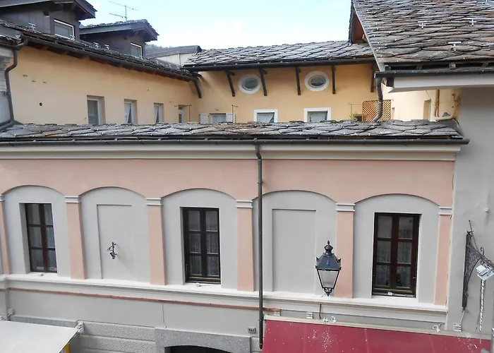 Casa De Giorgis Aparthotel Aosta