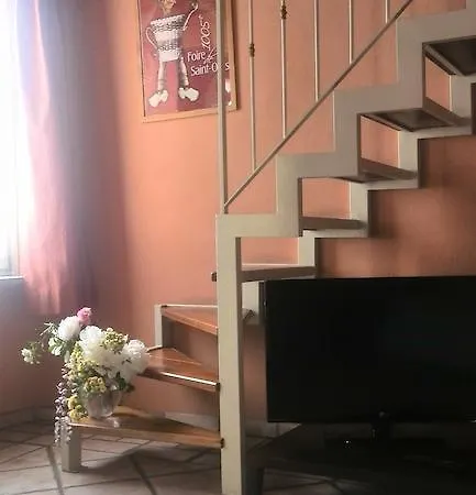 Casa De Giorgis Lägenhetshotell Aosta