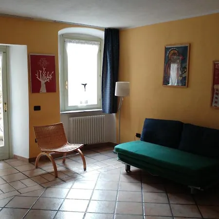 Casa De Giorgis أَويستا